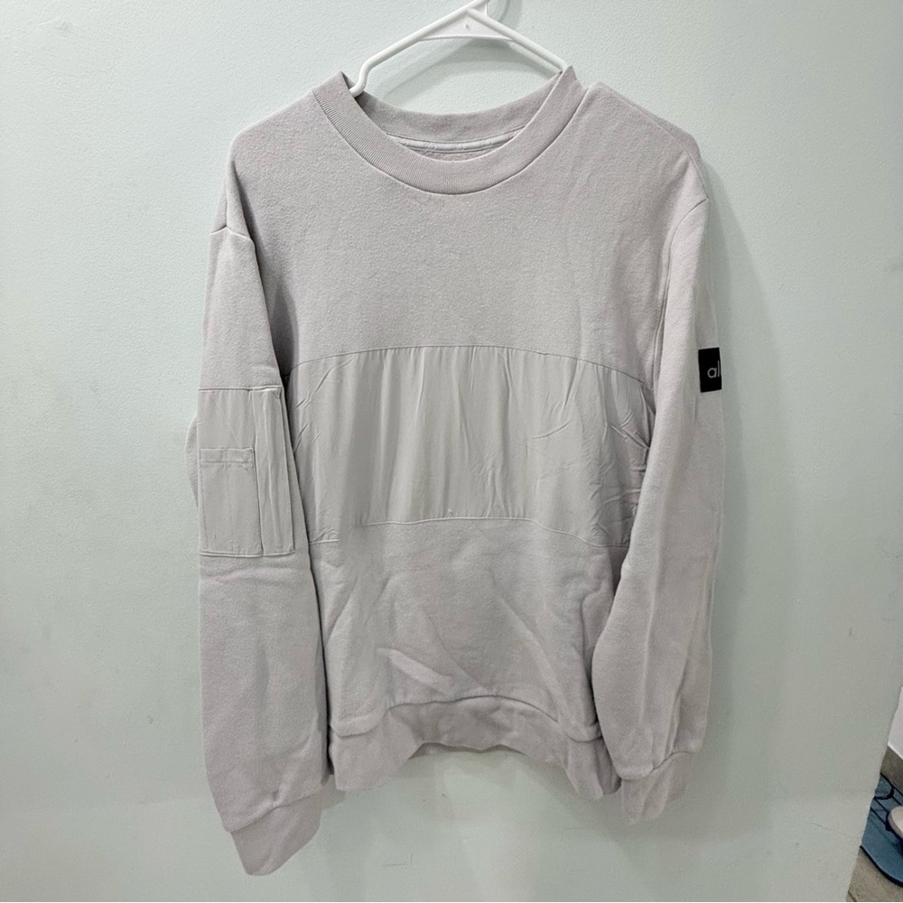 Alo men’s Shark colored sweater